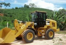 Governo do Estado entrega máquinas e equipamentos agrícolas para municípios