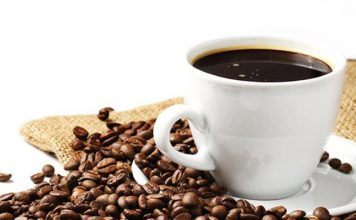 Brasileiro bebe seis vezes mais café do que o resto do mundo