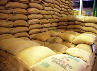 Brasil embarca 2,985 mi de sacas de café em agosto