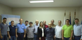 Nova diretoria da AVES é eleita para gestão 2019-2021