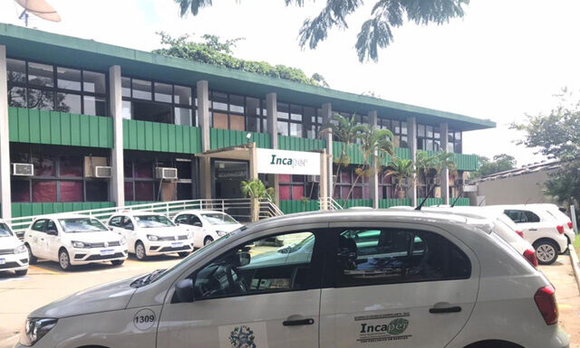 Incaper entrega novos veículos para atendimento no campo