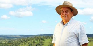 Ex-ministro da Agricultura Alysson Paolinelli recebe homenagem na Câmara