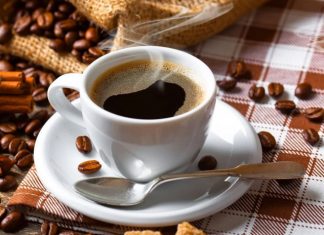 Semana começa com arábica e conilon recuando forte